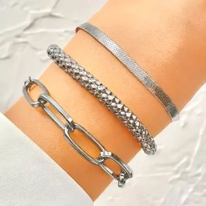 Modern Silver Toned Herringbone Paperclip & Stretch Bracelet Set